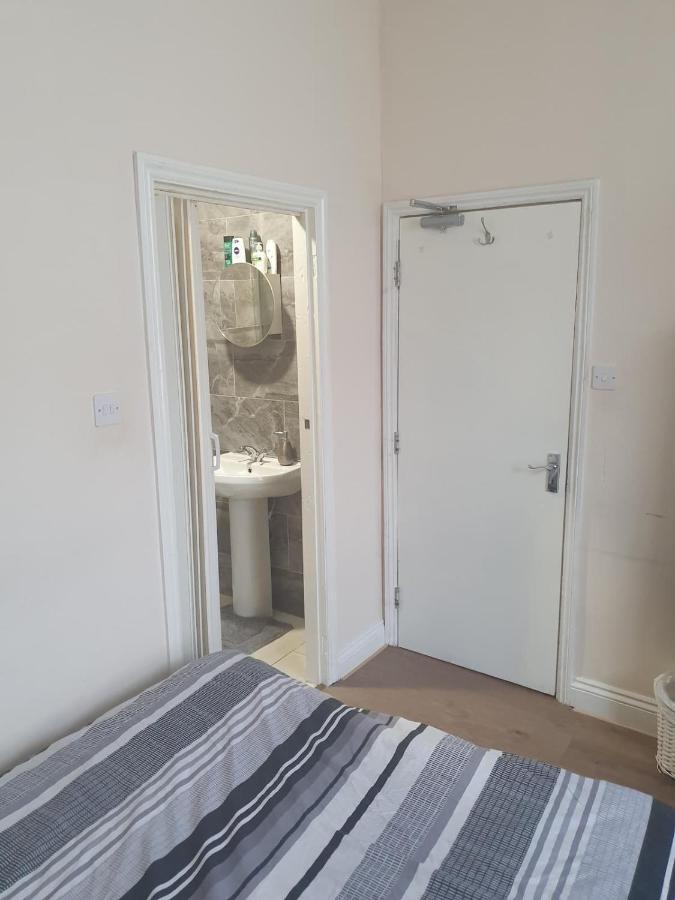 En Suite Bedrooms, Heaton, Newcastle Exterior photo