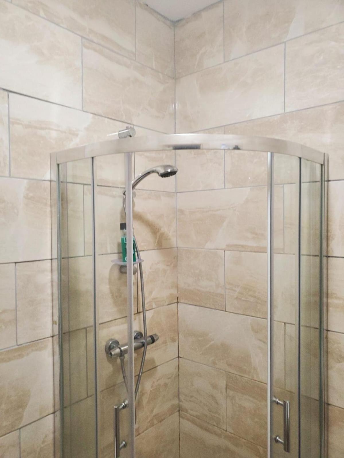En Suite Bedrooms, Heaton, Newcastle Room photo