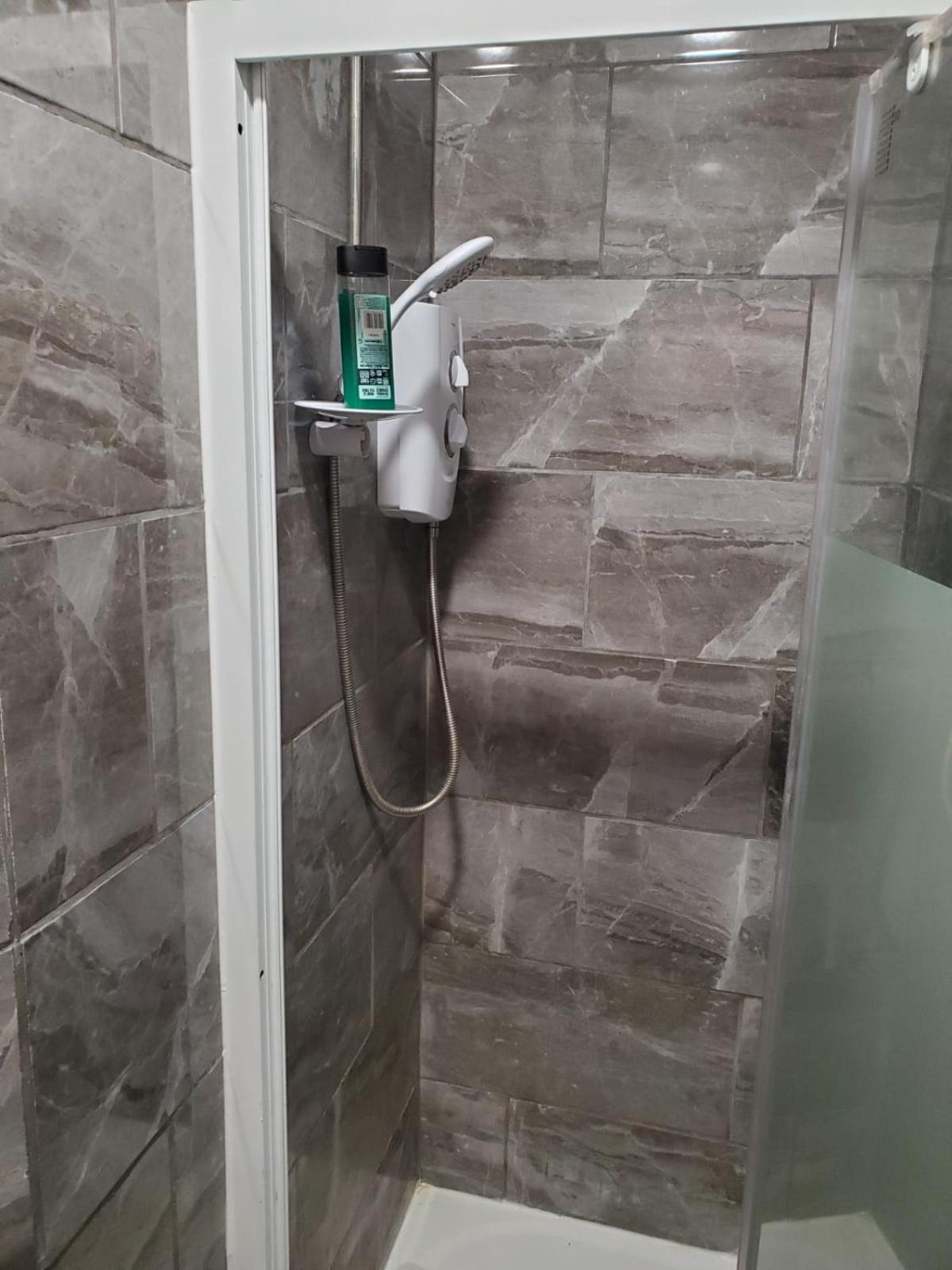 En Suite Bedrooms, Heaton, Newcastle Room photo